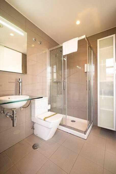 Galeria 2Llanes Suites מראה חיצוני תמונה